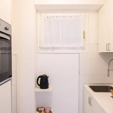 - Isola Madre Apartment