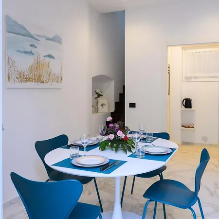 - Isola Madre Apartment Stresa