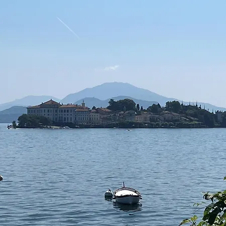- Isola Madre شقة *
